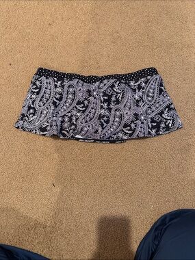 Coco Reef L Women’s Black Paisley Swim Skirt